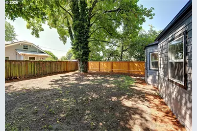 1330 NE 33rd Ave, Portland, OR 97232 - Photo 16