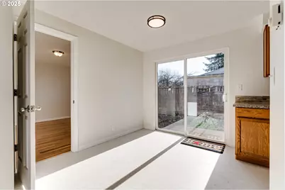 3503 Oregon Ave, Springfield, OR 97478 - Photo 8