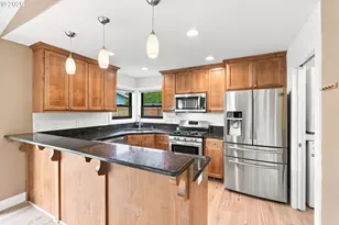 6469 Robin Hood St SE, Salem, OR 97306 - Photo 12