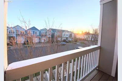 17446 SW October Ct, Beaverton, OR 97003 - Photo 2