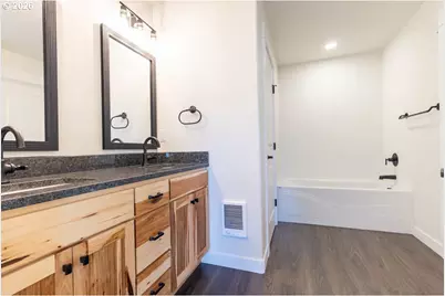 320 Heritage Ln, Union, OR 97883 - Photo 12