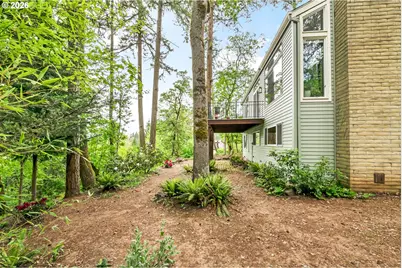 2877 Timberline Dr, Eugene, OR 97405 - Photo 32