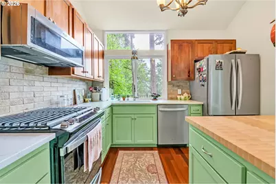 2877 Timberline Dr, Eugene, OR 97405 - Photo 8