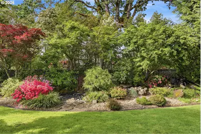 847 NE Rogahn St, Hillsboro, OR 97124 - Photo 48