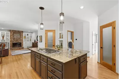 847 NE Rogahn St, Hillsboro, OR 97124 - Photo 12
