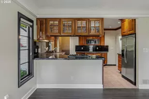 3760 SW 96th Ave, Portland, OR 97225 - Photo 8