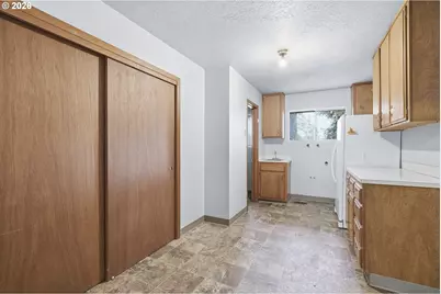 27688 S Highway 213, Mulino, OR 97042 - Photo 20