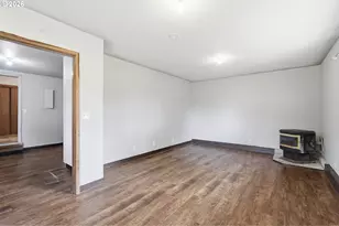 27688 S Hwy 213, Mulino, OR 97042 - Photo 24
