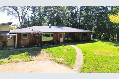 28500 Ruth Ln, Eugene, OR 97402 - Photo 2