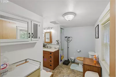 1954 Madrona St, North Bend, OR 97459 - Photo 20