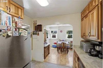 1954 Madrona St, North Bend, OR 97459 - Photo 8
