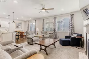 1658 36th Pl, Forest Grove, OR 97116 - Photo 6