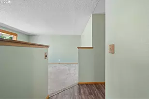 50 S 16th St, Cottage Grove, OR 97424 - Photo 4