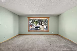 50 S 16th St, Cottage Grove, OR 97424 - Photo 6