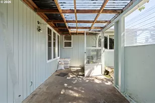 50 S 16th St, Cottage Grove, OR 97424 - Photo 22