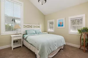 617 SW 27th Way, Lincoln City, OR 97367 - Photo 16