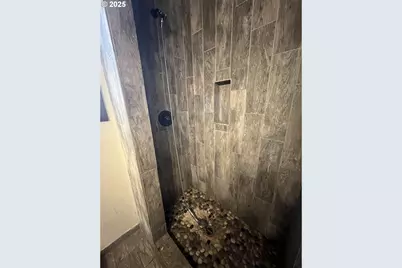 734 Alder St, Medford, OR 97501 - Photo 28