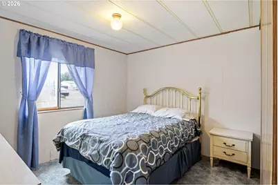 3626 NW Broad St, Roseburg, OR 97471 - Photo 24