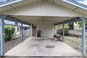 3626 NW Broad St, Roseburg, OR 97471 - Photo 36