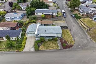3626 NW Broad St, Roseburg, OR 97471 - Photo 42
