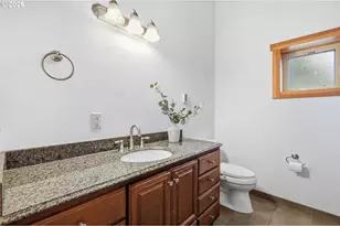 3026 Hendricks Hill Dr, Eugene, OR 97403 - Photo 30