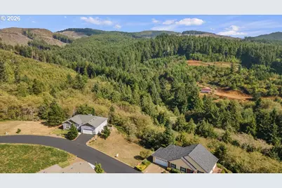 View Of The Bay #15, Depoe Bay, OR 97341 - Photo 6