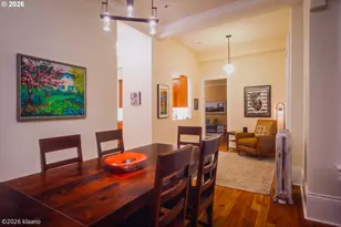 133 NW 18th Ave, Portland, OR 97209 - Photo 6