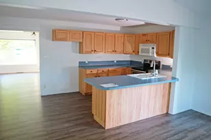 18230 NE Flanders St, Portland, OR 97230 - Photo 6