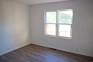 18230 NE Flanders St, Portland, OR 97230 - Photo 8