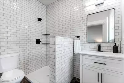 7216 N Ivanhoe St, Portland, OR 97203 - Photo 16