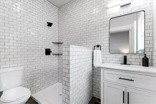 7216 N Ivanhoe St, Portland, OR 97203 - Photo 16