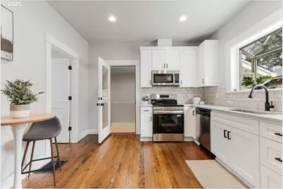 7216 N Ivanhoe St, Portland, OR 97203 - Photo 10