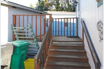 13460 SE Raymond St, Portland, OR 97236 - Photo 4