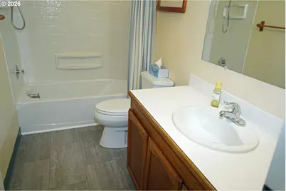 13460 SE Raymond St, Portland, OR 97236 - Photo 18