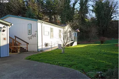 13460 SE Raymond St, Portland, OR 97236 - Photo 2