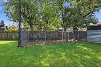 1682 Larkspur Loop, Eugene, OR 97401 - Photo 28