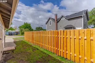 494 17th St, Salem, OR 97301 - Photo 6