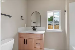 494 17th St, Salem, OR 97301 - Photo 20
