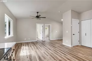 494 17th St, Salem, OR 97301 - Photo 34