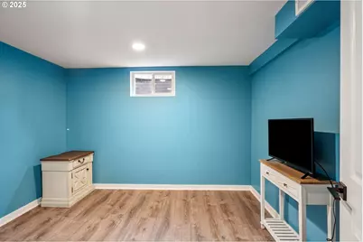 2209 SE 178th Ave, Portland, OR 97233 - Photo 18