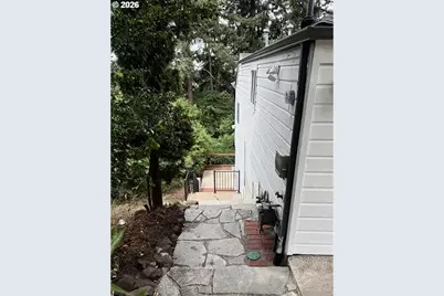 1680 Westover Dr, Eugene, OR 97403 - Photo 2
