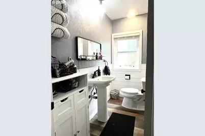 1680 Westover Dr, Eugene, OR 97403 - Photo 16