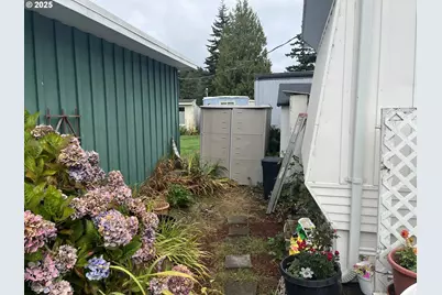 83763 Highway 101 #14, Florence, OR 97439 - Photo 32