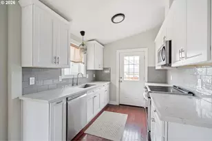 357 N Yamhill St, Carlton, OR 97111 - Photo 10