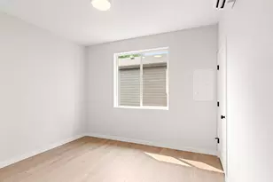 7482 SE 51st Ave, Portland, OR 97206 - Photo 10