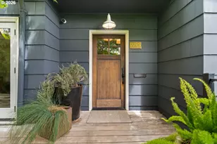 3570 SW Council Crest Dr, Portland, OR 97239 - Photo 2