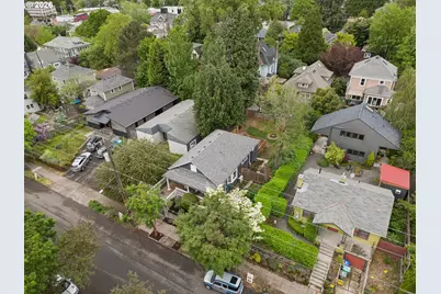 2345 SE Clinton St, Portland, OR 97202 - Photo 42