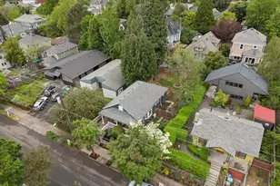 2345 SE Clinton St, Portland, OR 97202 - Photo 42