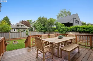 2345 SE Clinton St, Portland, OR 97202 - Photo 32