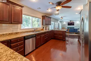 416 Elmar Dr, Winchester, OR 97495 - Photo 8